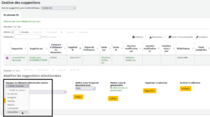 Page de gestion des suggestions. Une suggestion est cochée. Le menu déroulant "Marquer les éléments sélectionnés comme" est ouvert et le curseur est sur l'option "Disponible".